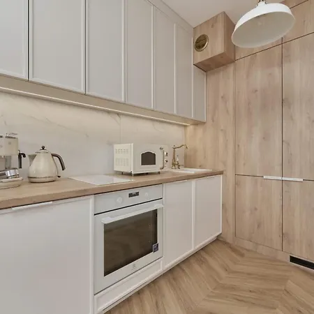 Apartamento Elegant With Balcony Krakowska By Renters Prestige